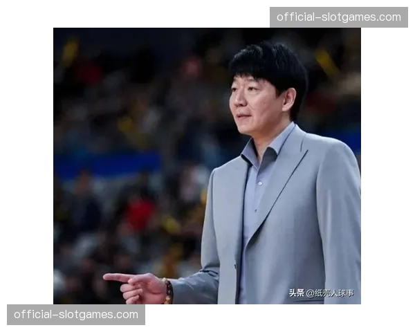 新疆主帅邱彪无奈自嘲见识少 裁判问题令教练困惑 新疆主帅邱彪无奈自嘲见识少 裁判问题令教练困惑